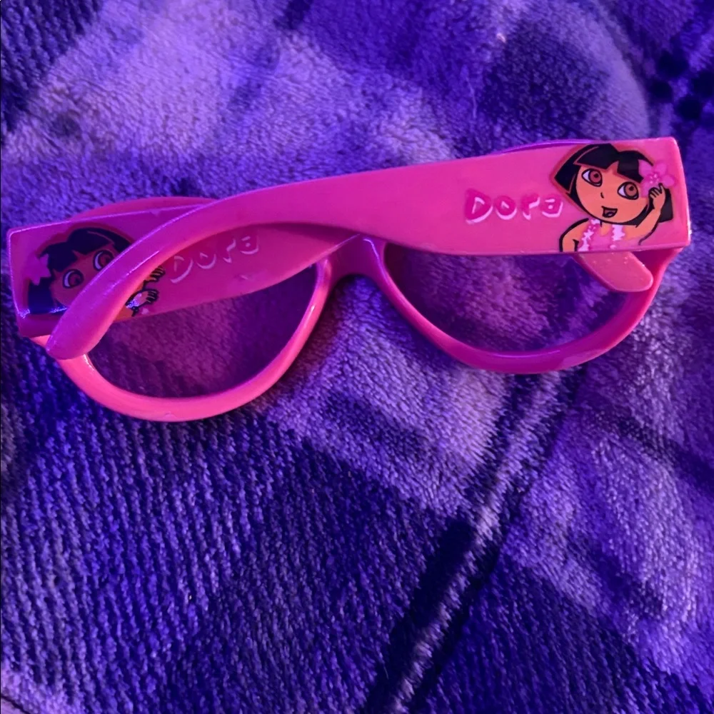 Stylish Pink Sunglasses